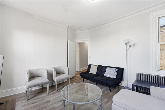 Photo - 335 47th St Unit 3