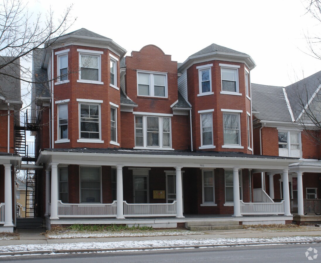 Photo - 506 W College Ave Apartments