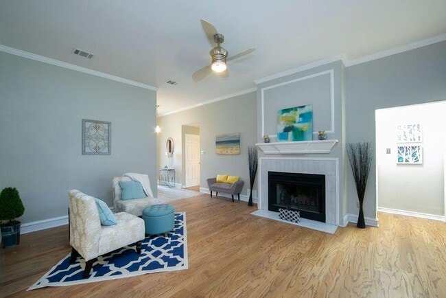 13102 Villa Park Dr