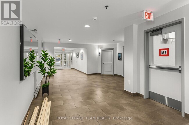 Photo - 151 Potts Private Unit 104