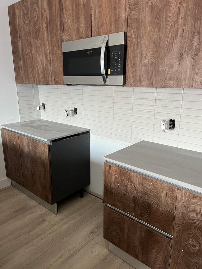 Photo - One Franklin