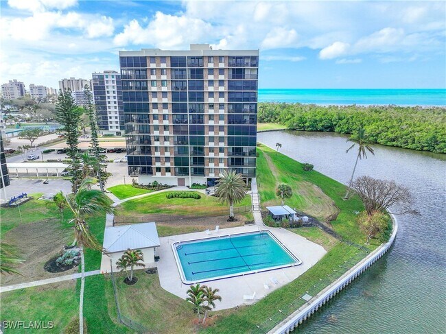 Photo - 15 Bluebill Ave Unit 103s