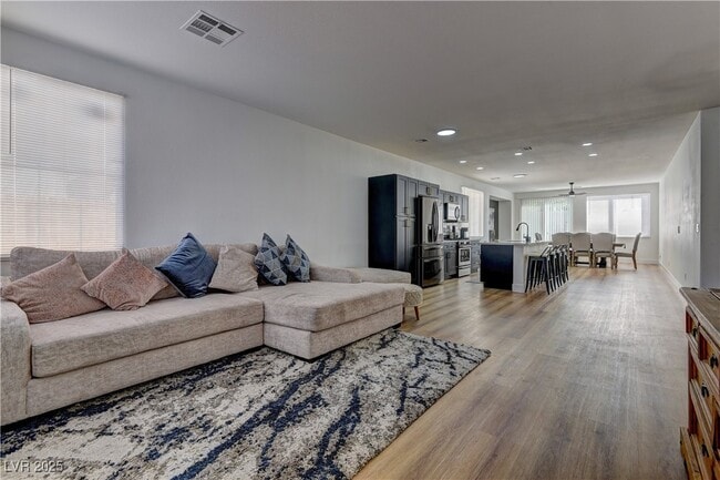 Photo - 1176 Colgate Ln