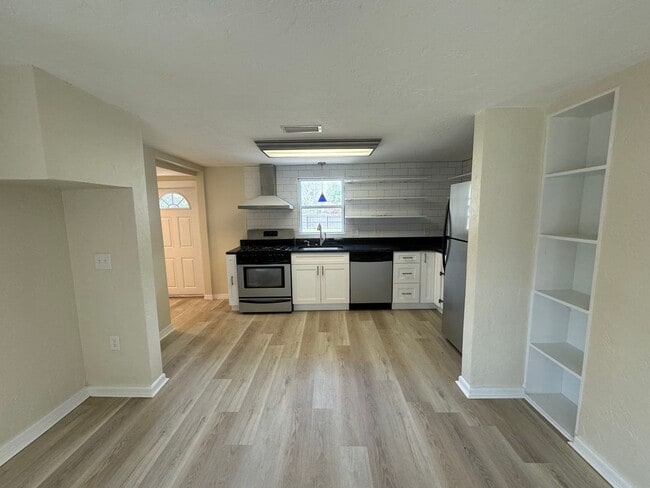 Photo - Remodeled 3/2 in the Heart of Gainesville!