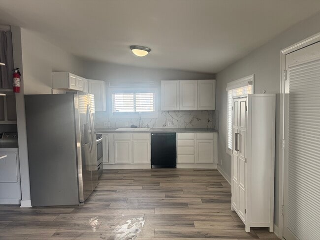 Cocina - 2246 Tennessee St