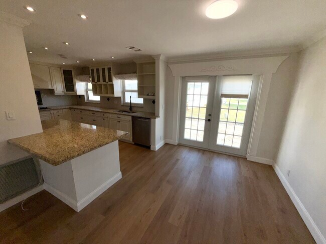 Photo - 1504 SW 18th St