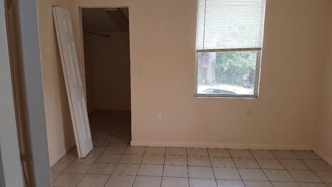 Photo - 1818 5th St