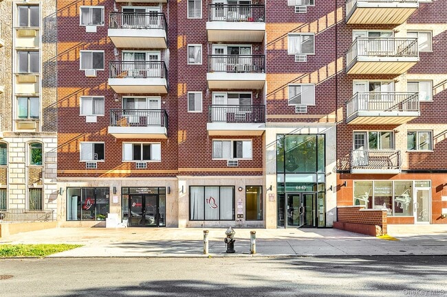 Building Photo - 64-63 Austin St Unit 3A