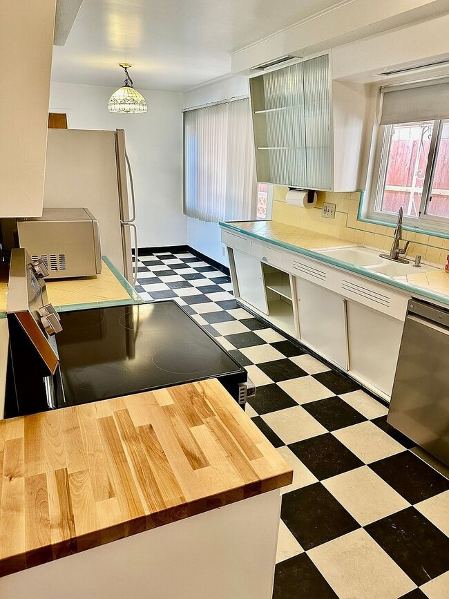 Photo - 1307 Ralston St