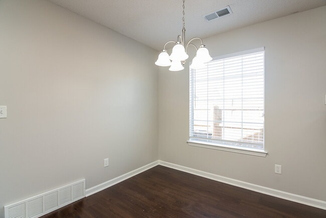 Photo - 10049 Mill Hill Ave