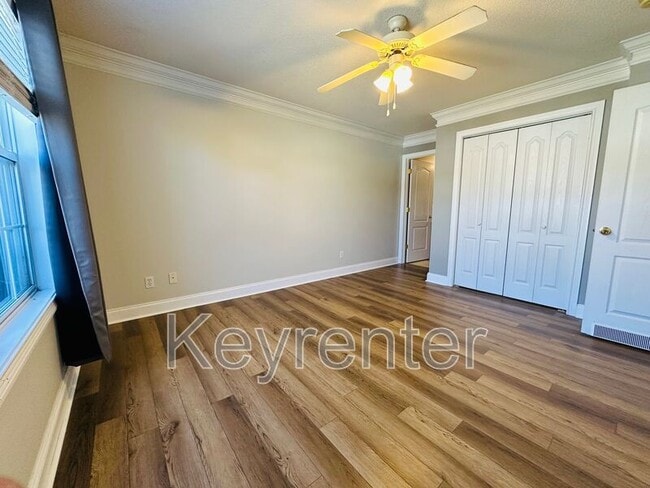 Photo - 804 Garcia Way