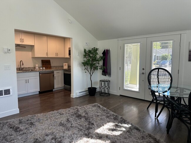 Photo - 4501 15th Ave SE