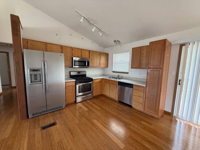 Photo - 3056 Valley Oaks Dr
