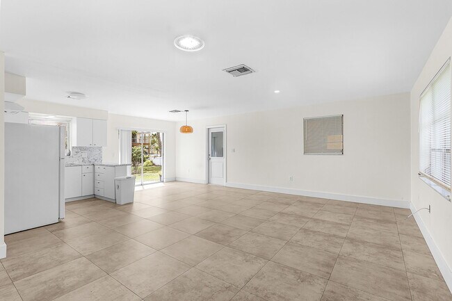 Photo - 2700 Shoreview Dr