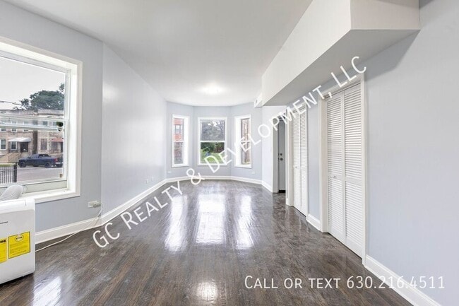 Photo - 6433 S Vernon Ave Unit 1