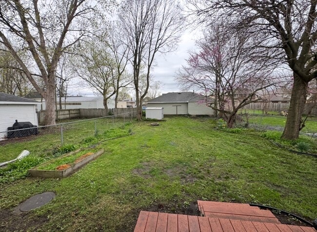 Photo - 536 W 4th St