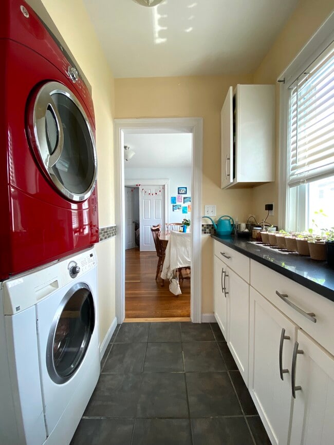 Photo - 2 Vassar St Unit 1