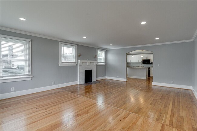 Photo - 3 bedroom home in Red Bank!