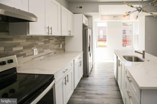 Photo - 537 N 35th St Unit 2