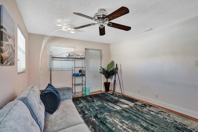Photo - 2785 SE 2nd St Unit SI ID1541806P