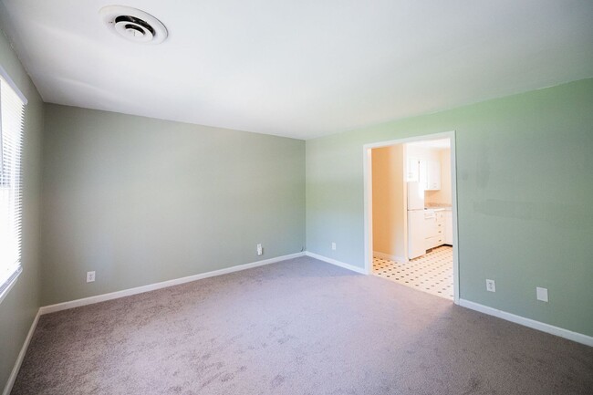 Photo - 315 S Mendenhall St Unit C