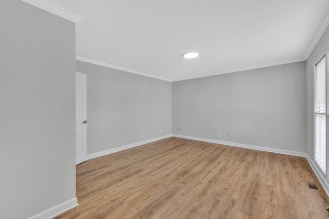 Building Photo - 7231 Leaves Ln Rental