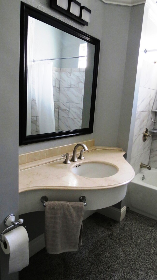 Building Photo - 2809 Avenue H