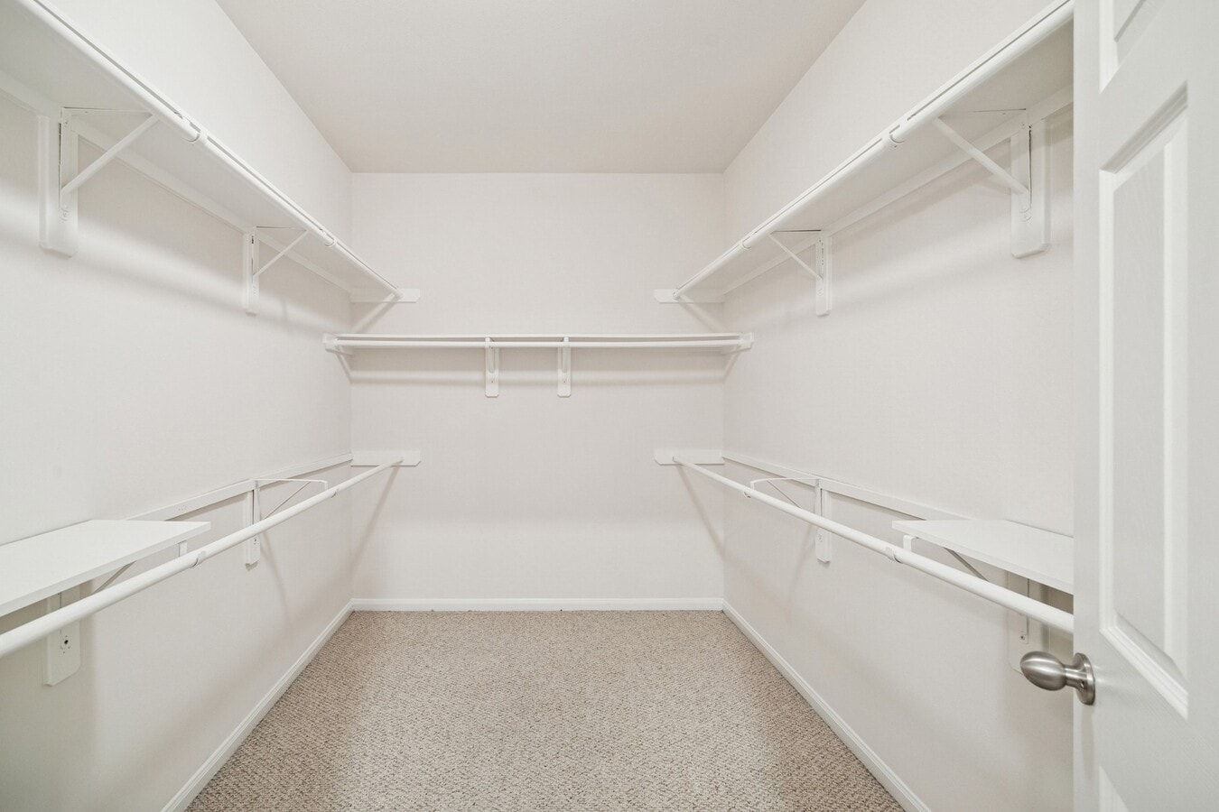 Photo - 1135 Louise St