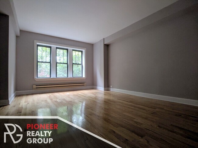 Building Photo - 1350 N Dearborn Rental