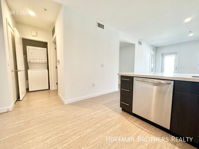 Photo - 11405 Chandler Blvd Unit 712A