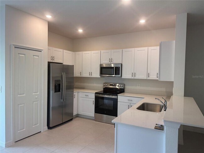Photo - 216 27th St SE