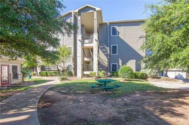Building Photo - 2320 Gracy Farms Ln Unit 614