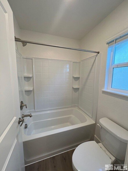 Photo - 7924 Schist Rd