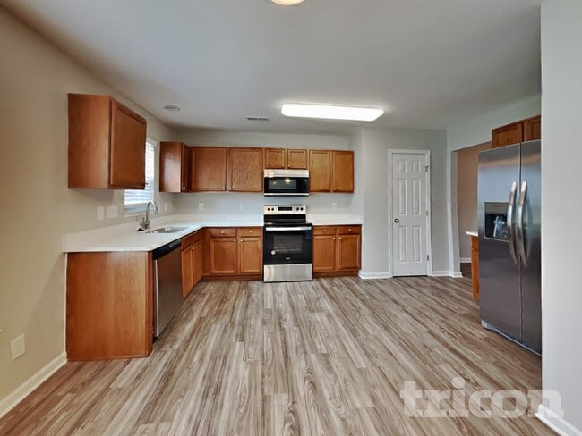 Photo - 1011 Ronald Rd