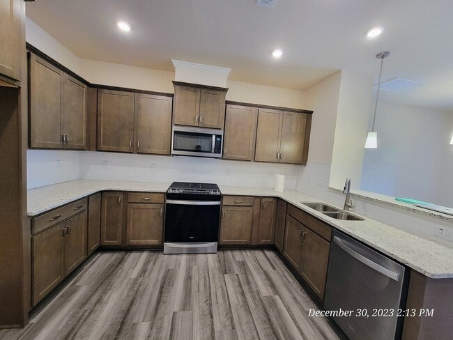 Photo - 5604 Preveza Pl