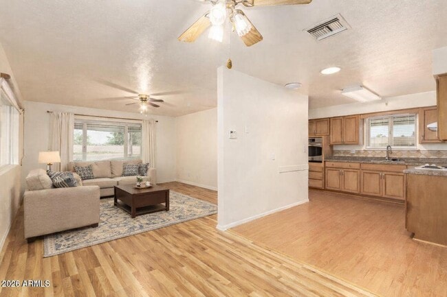 Photo - 6224 E Dallas St