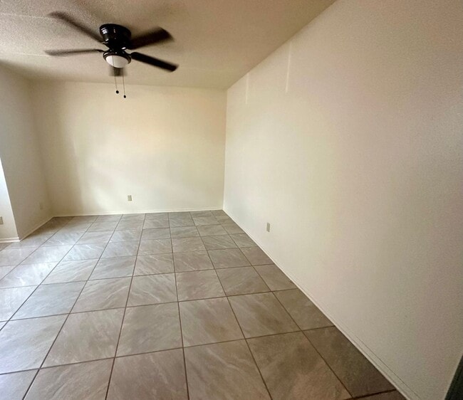 Photo - 220 Marigny Cir Unit A