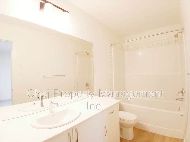 Photo - 1918-1209 209 St NW