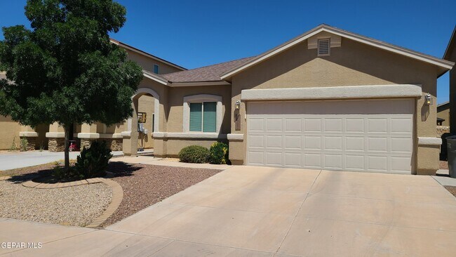 Photo - 3893 Loma Brisa Dr