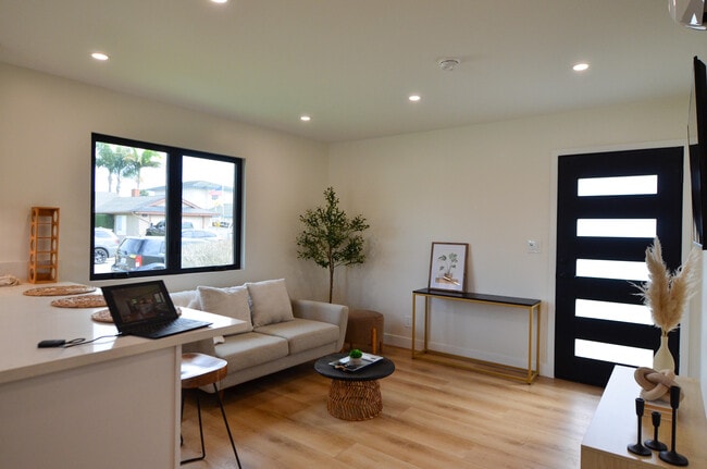 Photo - 21025 Barbados Cir