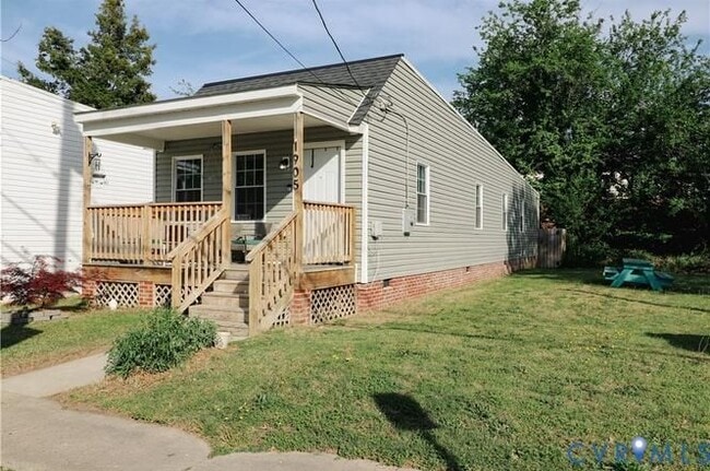 Photo - 1905 N 28th St