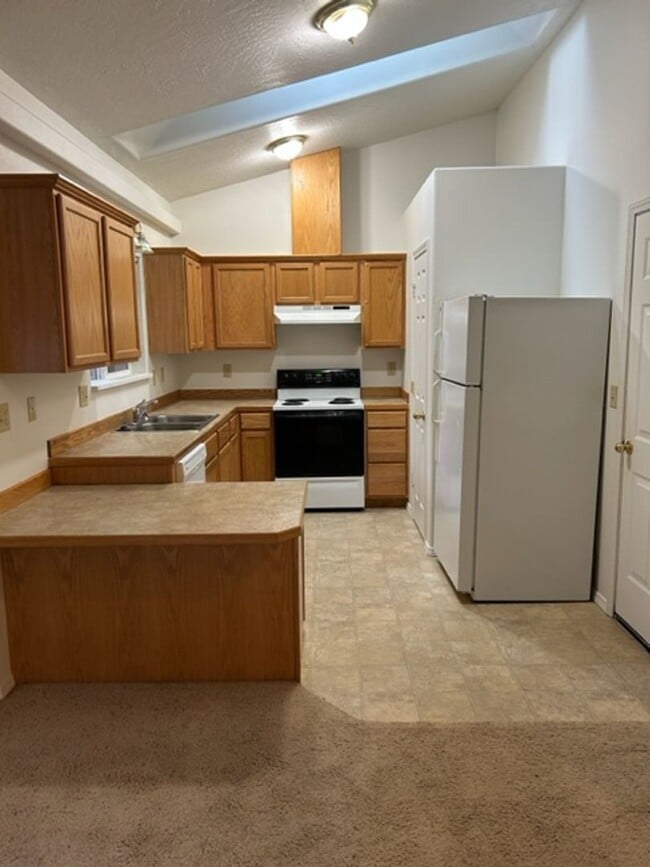 2103 Wilson Ct