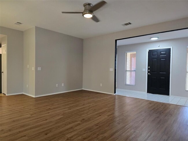 Photo - 612 Sunny Brook Dr