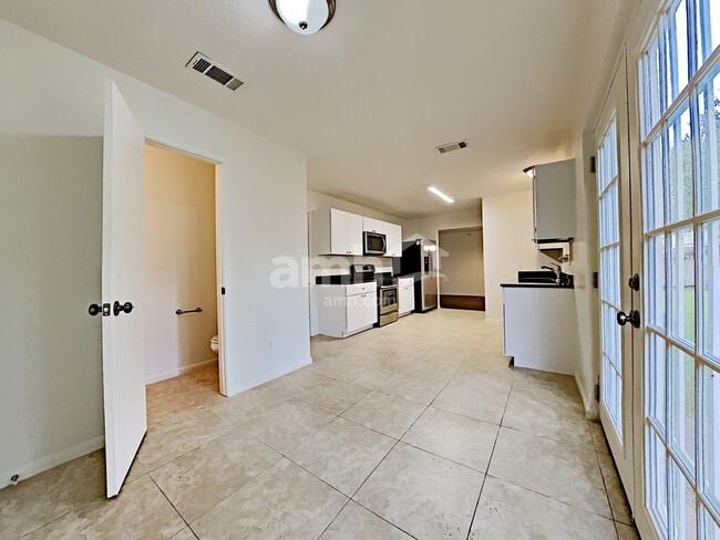 Photo - 2738 Springstone Dr
