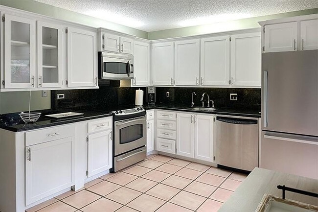 Photo - 1700 Embassy Dr Unit Apt 504