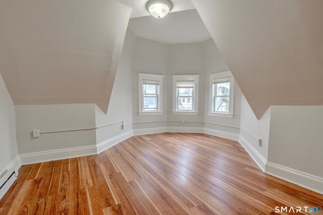 Photo - 76-78-78 Sanford Ave Unit 3rd Fl