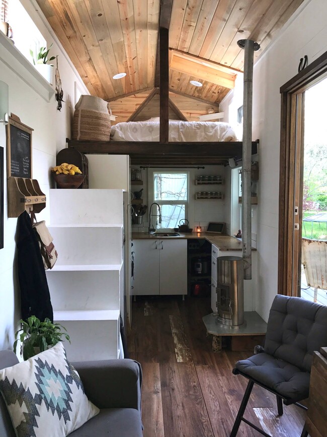 Photo - 325 N Sunset St