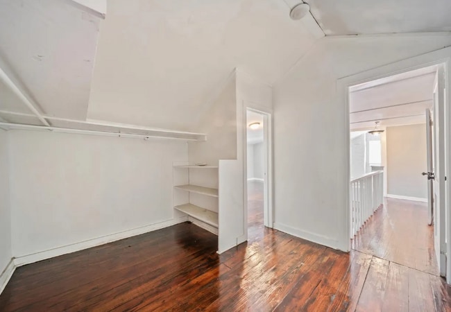 Photo - 1957 Broughton St