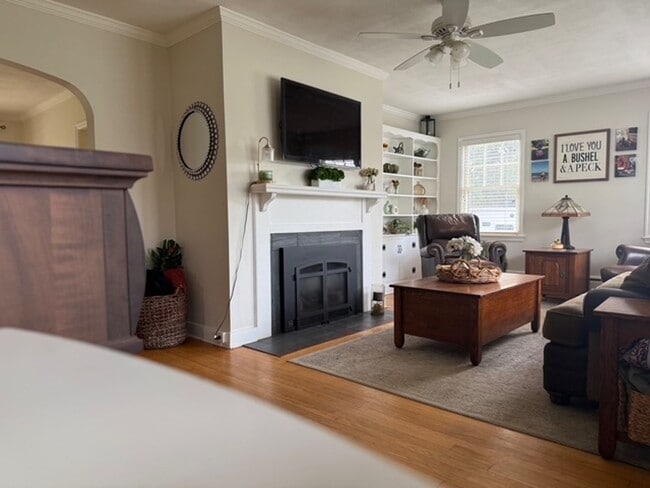 Beautiful Single Family Home In The Heart ... - Beautiful Single Family Home In The Heart ...