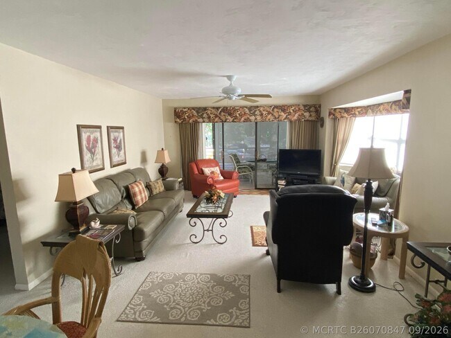 755 Saturn St Unit H201